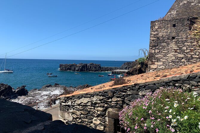 4 Hours Adventure Jeep Tour in Central Madeira Portugal - Stop 4: Cabo Girão glass platform and Madeira’s cliff energy