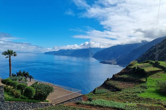 5 Hours Private tour To Porto Moniz, Rock pools, waterfalls - Guides and the Private-Tour Feel: Why It Matters on Madeira