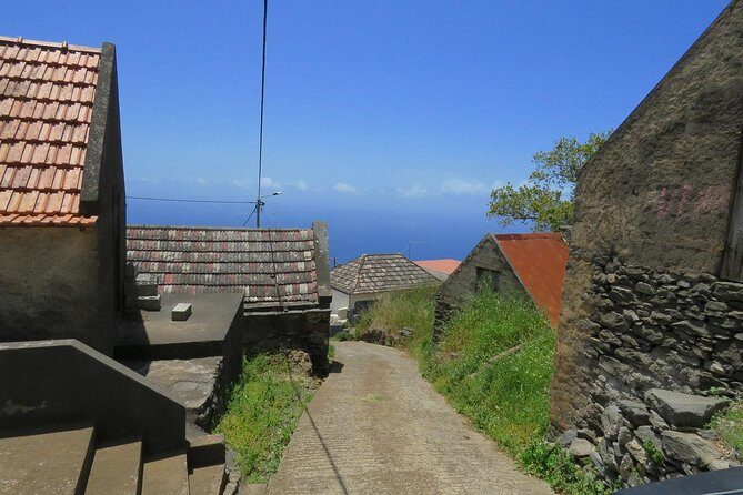 Craters of Fire - 4X4 Full-Day Tour - Guides make or break the day, and this tour leans hard into personality