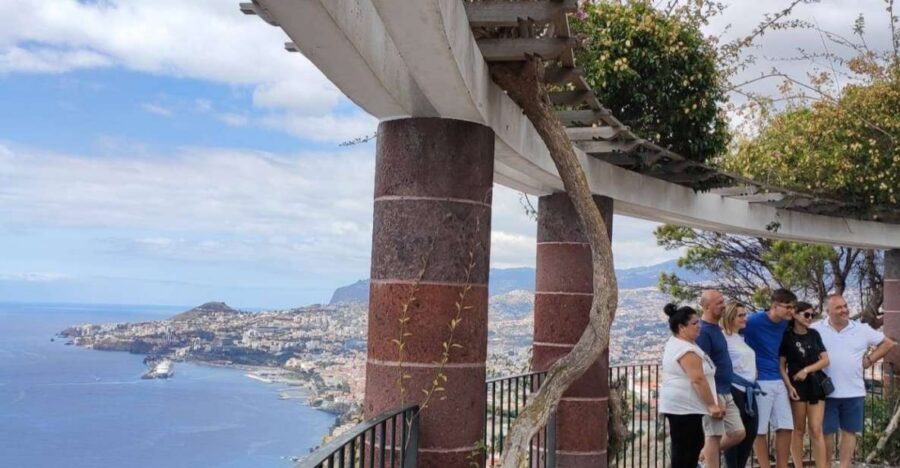 Cristo Rei & Garajau Tuk-Tuk Tour - Zipping Through Funchal’s Zona Velha in a Tuk-Tuk