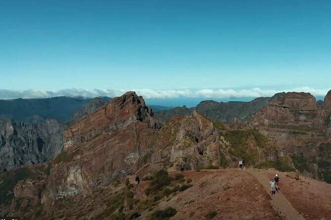 EAST: Pico do Arieiro & Laurissilva Forest - Full Day tour - Guindaste viewpoint: north-coast drama and lava-formed features
