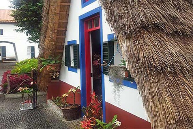 EAST: Pico do Arieiro & Laurissilva Forest - Full Day tour - Pico do Arieiro: the ridgeline views at 1,818 meters
