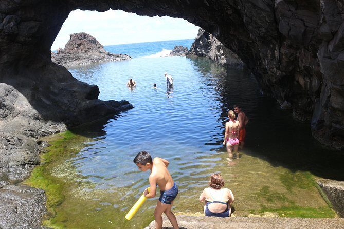 Fascinated Landscapes Northwest 4x4 excursion - Ribeira da Janela: a valley full of angles
