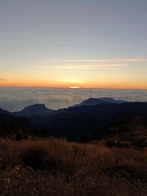 From 0 to 1818 meters to Pico do Arieiro Sunrise - Pickup at sunrise: 4 zones, a 3.5-hour plan, and real altitude reality