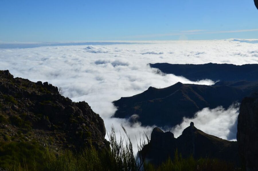 From Funchal: East Tour Madeira 4x4 Jipe Tour Santana Houses - Pico do Arieiro photo stop: start above the clouds