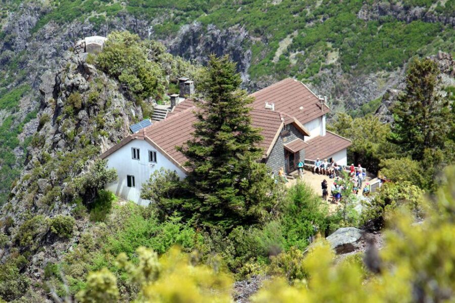 From Funchal: Madeira Peaks Mountain Walk - Rock formations and coast-to-coast views: when the effort starts paying back