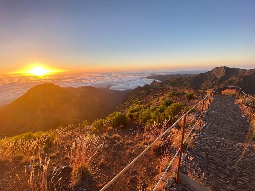 From Funchal: Madeira Peaks - Pico do Arieiro and Pico Ruivo - PR1.2 to PR1: how the two-peak hiking day actually works