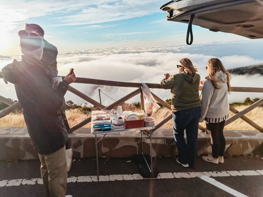 From Funchal: Pico Arieiro Sunrise with Optional Breakfast - FAQ
