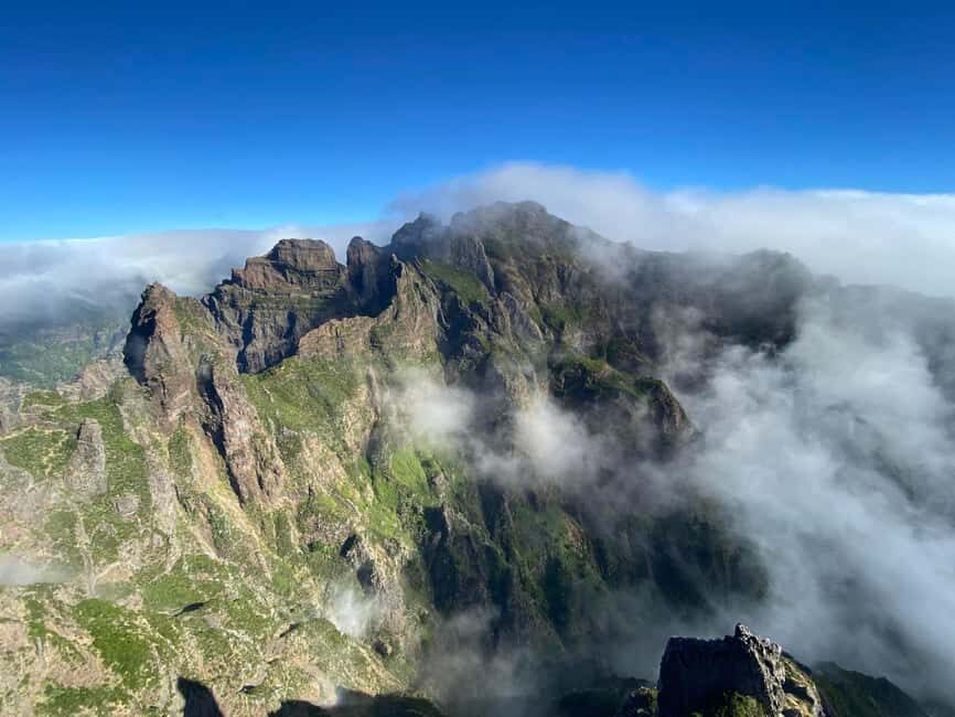 From Funchal: Transfer to Pico do Arieiro & Pico Ruivo Trail - The hike itself: what your self-guided PR day feels like