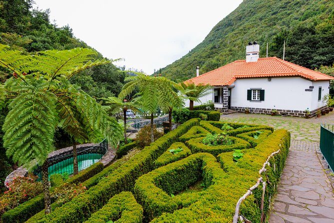 Full Day East of Madeira Tour - Santana: thatched roof houses and a longer lunch window