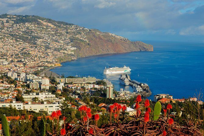 Full Day East of Madeira Tour - Machico and Pico do Facho: finishing with the bay and golden beach mood