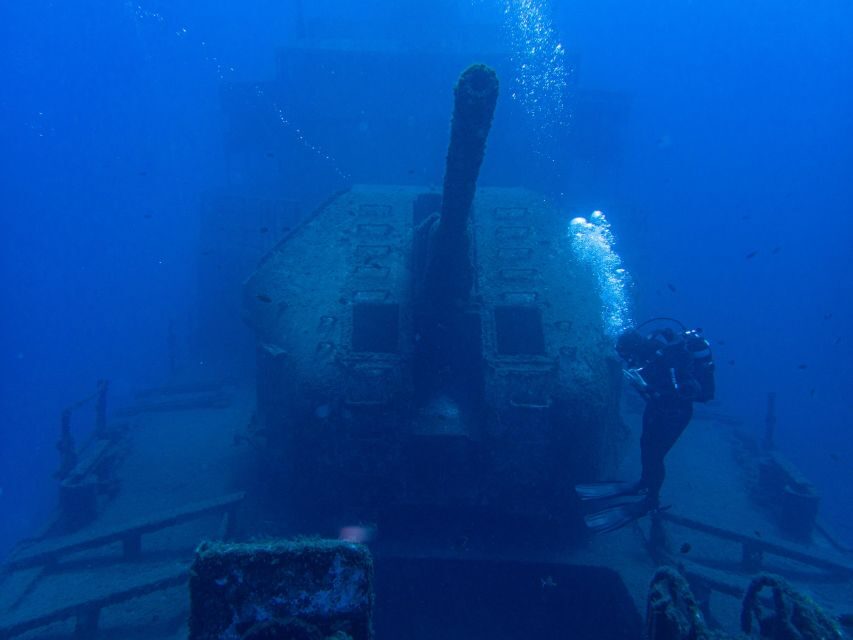 Funchal: Advanced Scuba Diving Afonso Cerqueira Wreck - What it’s like inside the Afonso Cerqueira: engine room, cafeteria, captain’s deck