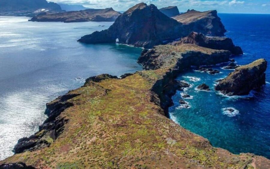 Funchal: Caniçal Ponta São Lourenco Hiking Transfer - How the shared transfer keeps your day stress-free