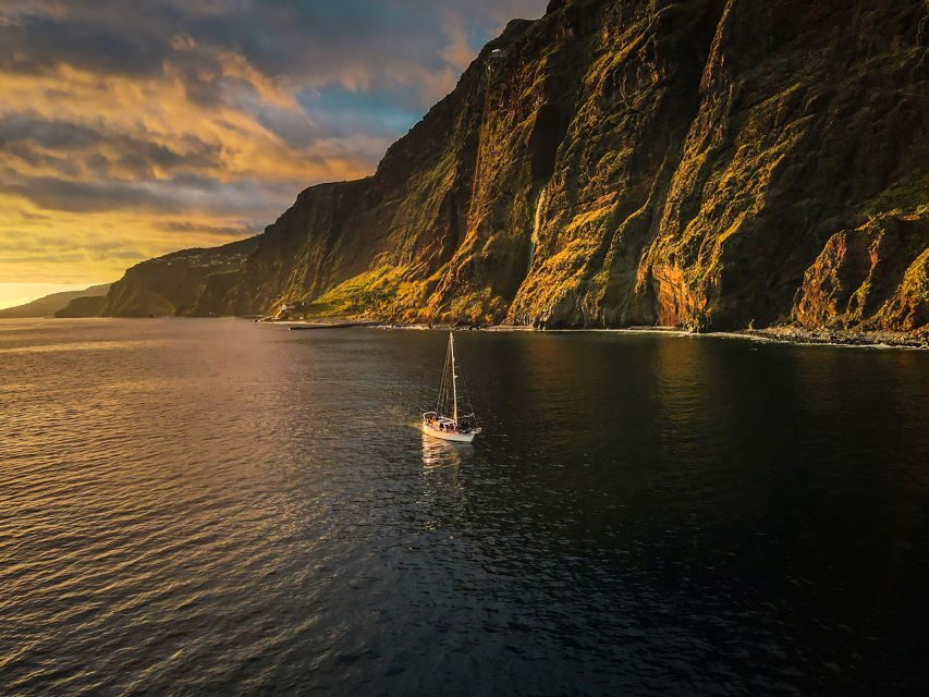 Funchal: Dolphin and Whale Watching Sunset Sailing Tour - Crew Personality: When the Host Makes the Evening