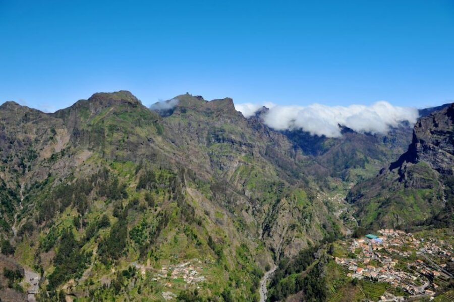 Funchal: Eira do Serrado Nun´s Valley viewpoint tuk tuk Tour - From Funchal to Câmara de Lobos: the setup before the wow moments