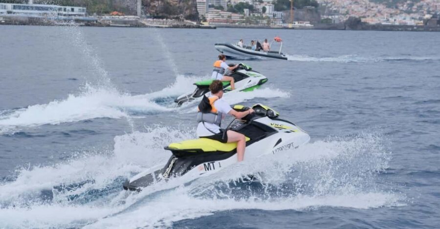 Funchal: Jet Ski Circuit - The riding window: 15–30 minutes of controlled fun
