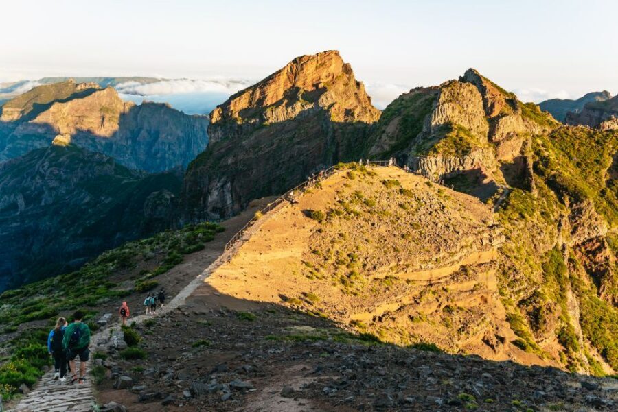 Funchal: Pico do Arieiro Sunrise Transfer Self-guided Hike - Pico do Arieiro to Pico Ruivo: what the big elevation really feels like