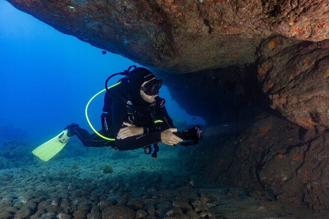 Funchal: Scuba Diving Experience for Beginners - The 45-minute safety briefing that sets your confidence