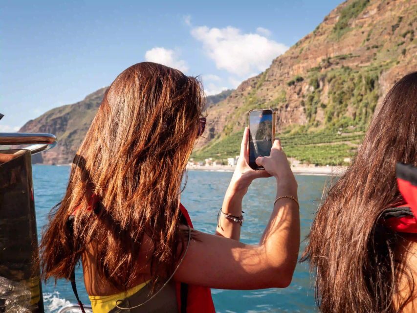 Funchal: Speedboat SEE THE ISLAND AND LIFE AT SEA - Key highlights to know before you go