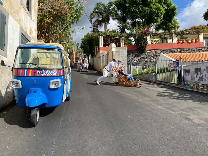 Funchal: Toboggan and Old Town Experience with Tukway - Santa Maria’s painted doors: the street-level story you’ll remember