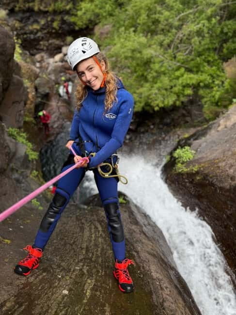 Go Explore Canyoning Level 2 (Nun's Valley) . - The canyoning run: four abseils, the 15-meter moment, and pool jumps
