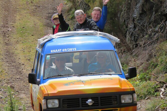Guided 4x4 Adventure and Skywalk with Wine and Tapas in Madeira - Quinta Grande glass-floored views: short time, big perspective