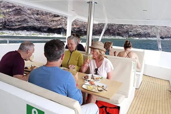 Half Day Madeira Island Cruise with Lunch - Boat Comfort for a 5-Hour Trip: Indoor/Outdoor Space and a Manageable Group
