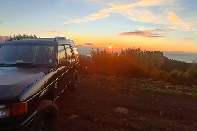 Half day Tour From 0 To 1818 Meters To Pico Do Arieiro Sunrise - What to Expect Before the Sun Comes Up (and After)