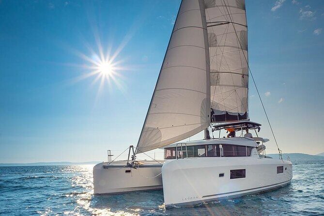 Half Day Tour on a Luxury Catamaran on Madeira Island - Key things that make this catamaran tour worth your time