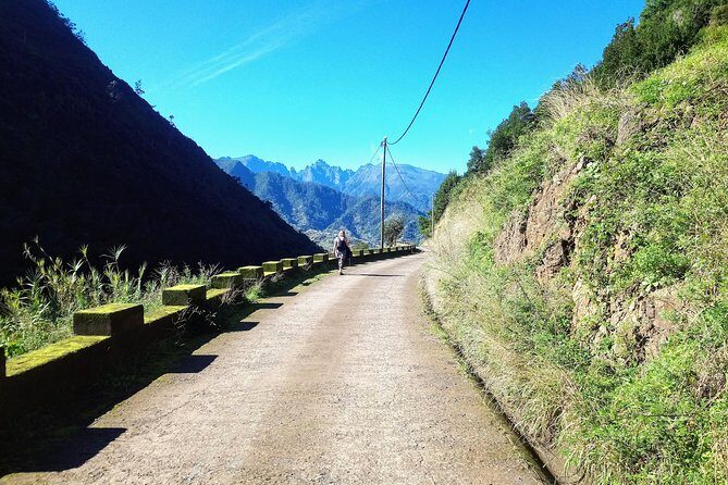 Hike Larano, Boca do Risco Porto da Cruz Levada in a small group - Levadas, coast views, and the “nature reserve” feel
