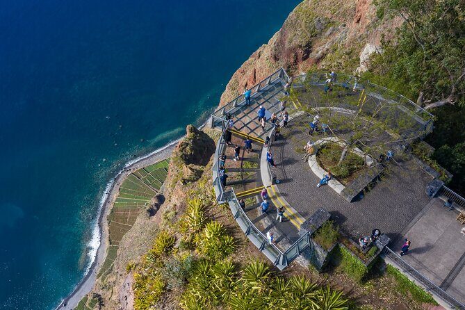 Jeep Safari 4x4 West Madeira - Porto Moniz - Fanal - Cabo Girão - Fanal: Posto Florestal and the Slow Walk Among Centuries-Old Trees