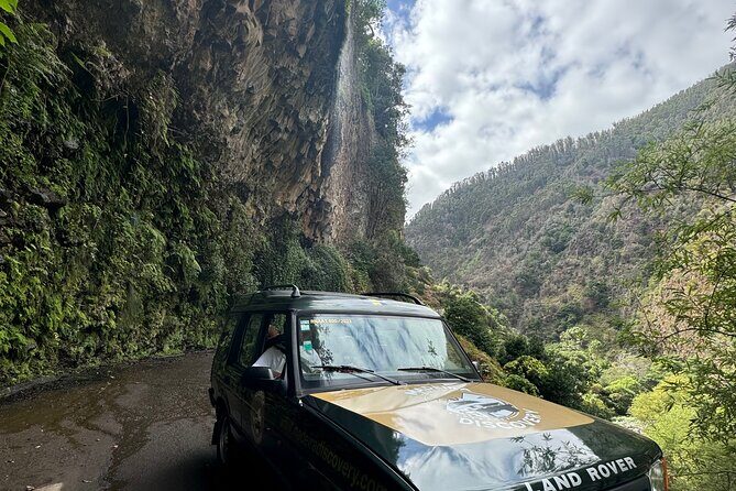 Jeep Safari 4x4 West Madeira - Porto Moniz - Fanal - Cabo Girão - Morning Starts: Cabo Girão, Fruit Paths, and a Poncha Reset