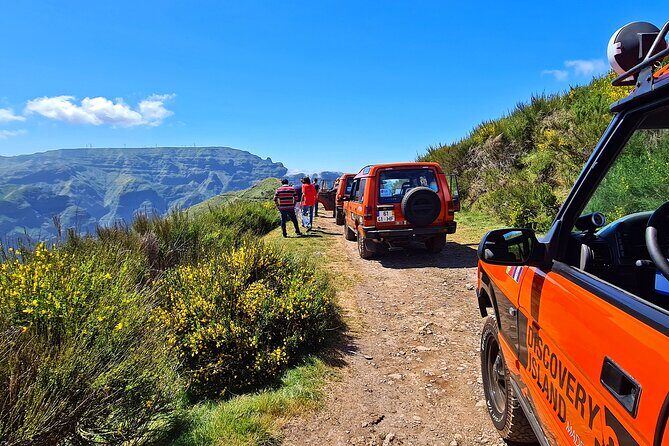 Jeep Safari Câmara de Lobos Cabo Girão Half Day Tour - Câmara de Lobos Waterfront: Boats, Churchill, and a Slow Stroll