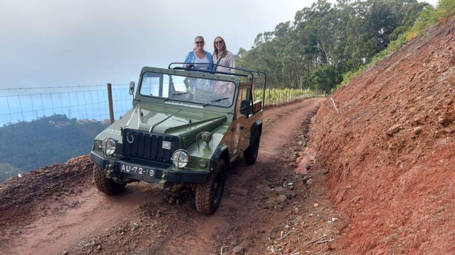 Madeira: 4 hours Classic Jeep tour in Central Madeira - Meeting in Funchal and how the 4 hours flow