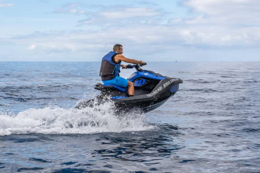 Madeira: Calheta Jet Ski Rental - The 30-minute circuit: speed, corners, and real control