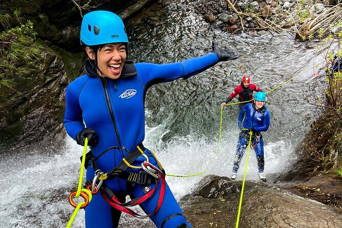 Madeira Canyoning Intermediate - From Funchal pickup to stream entrance: how the morning starts