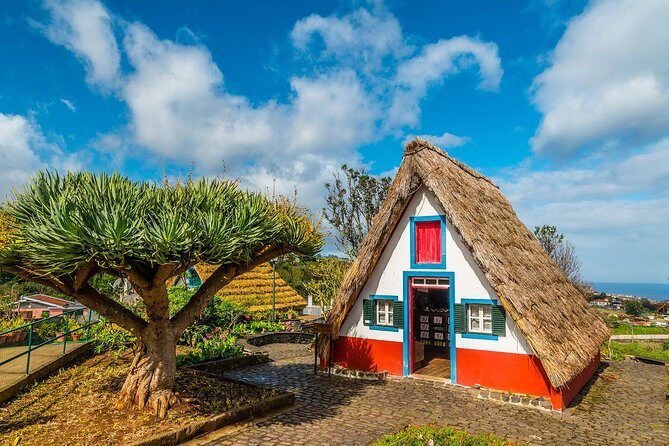 Madeira East Tour from Funchal - Pico do Arieiro (1818 m): the big peak moment
