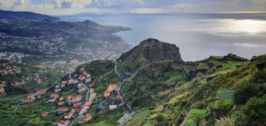 Madeira: Full-Day Jeep Tour, Natural Pools, Seixal & Fanal - Câmara de Lobos: fishing village charm and quick photo time