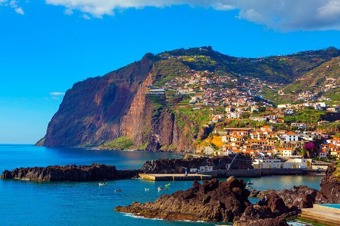 Madeira Full Day Tour West and East Island Top Highlights Tour - Santana palheiros and São Jorge ruins: two kinds of “Madeira history”