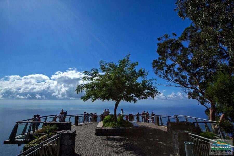 Madeira: Half-Day Nun's Valley and Sea Cliff Tour - Jardim da Serra Off-Road: Where the Terrain Changes Everything