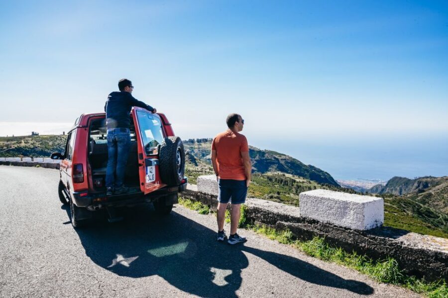 Madeira: Half-Day Pico Arieiro Jeep Tour - Pico do Arieiro: Your Fast Track to Madeira’s High Views