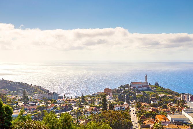 Madeira Half Day Small-Group Tour from Funchal - Stop 3: Curral das Freiras—natural bowl, local food moment