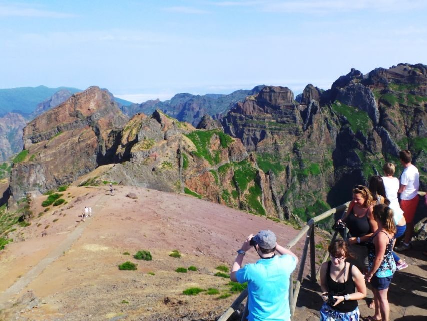 Madeira: Jeep tour Pico Areeiro, Santa Cruz and Cristo Rei - Pico do Arieiro (1,818 m): The Stop That Sets the Tone