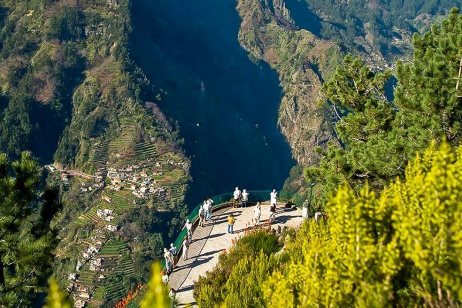 Madeira: Nuns Valley Half-Day Tour - From Funchal to the mountains: a half-day format that works