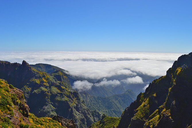 Madeira Peaks - Mountain Walk - Pico do Arieiro: giant rock sculptures and the first big view payoff