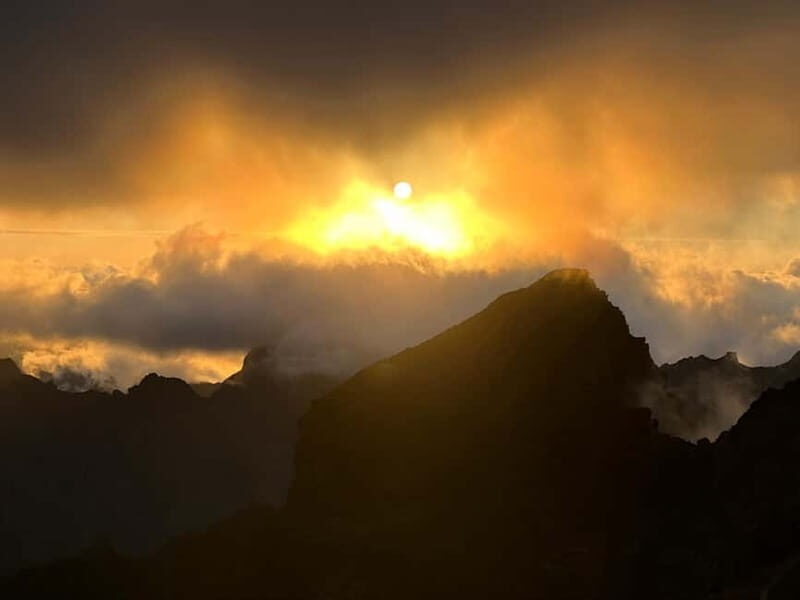 Madeira: Pico do Arieiro Sunset with Optional Dinner - Drinks, timing, and the real value of this price
