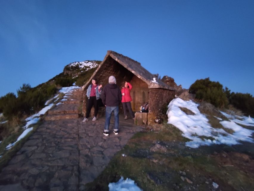Madeira: Pico Ruivo Guided Sunrise Hike with Hotel Pickup - What to bring so Ruivo doesn’t feel miserable