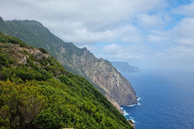 Madeira Porto da Cruz to Machico Self Hiking Tour with Transfer - The route vibe: why this one feels quieter than the big names