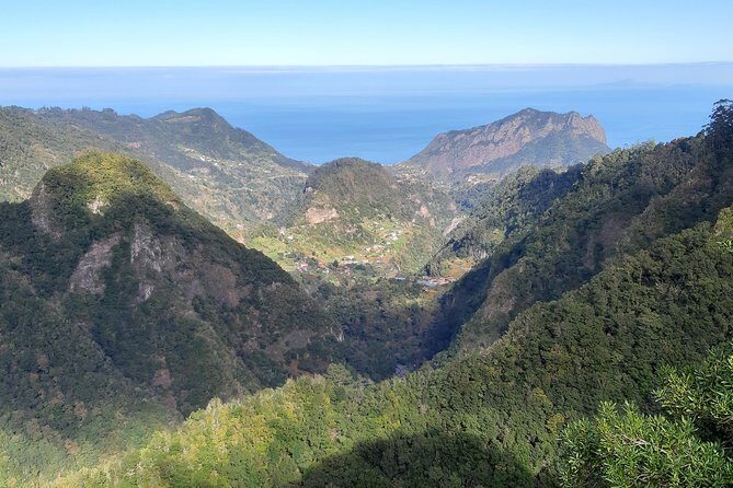 Madeira: Private 1.5-Kilometer Levada dos Balcões Hike PR11 - Stop 1: Ribeiro Frio to the Balcões belvedere viewpoints