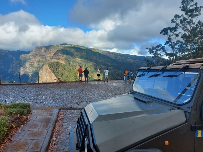 Madeira Safari Private 4x4, Full Day Santana or Porto Moniz - The Levada Stroll: Easy Walking That Changes the Pace